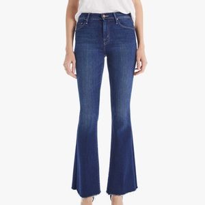MOTHER The Weekender Fray Flare Leg Jeans Tongue and Chic Wash Size 31